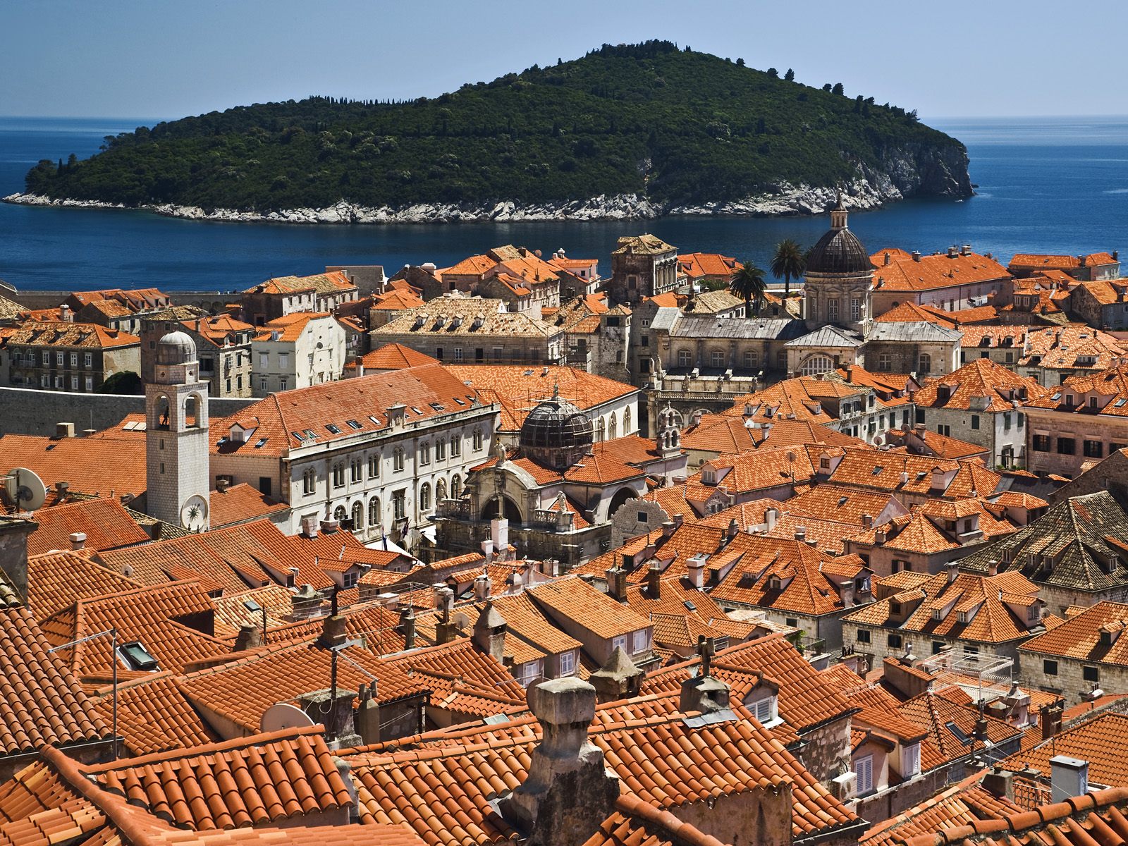 Historic_Dubrovnik_Croatia_and_the_Adriatic_Sea