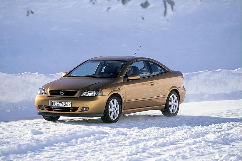 Opel_Astra_Coupe_Pinin